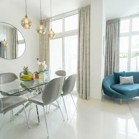 Aws Holiday Homes - Elegant Townhouse With Garden Dubai Esterno foto