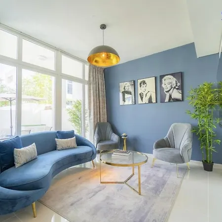 Aws Holiday Homes - Elegant Townhouse With Garden Dubai Esterno foto